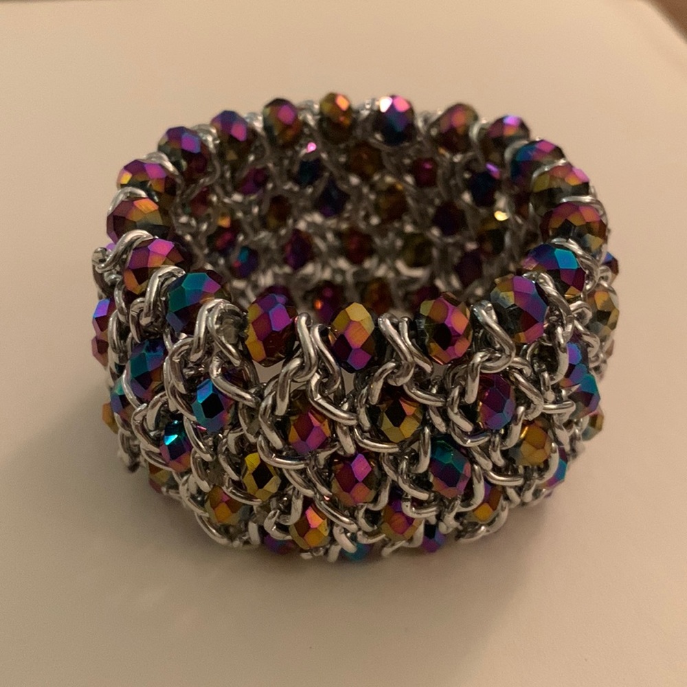 Cuff bracelet, expandable